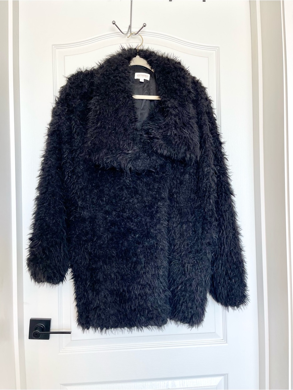 Shyanne Black Faux Fur Coat - Women's Plush Jacket